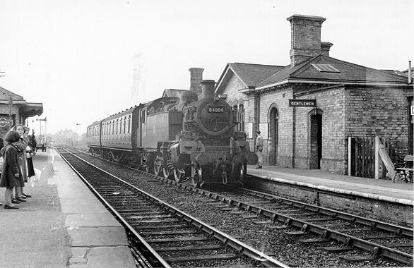 Buckingham to Bletchley train in platform at 4pm on Saturday, 30 March 1957